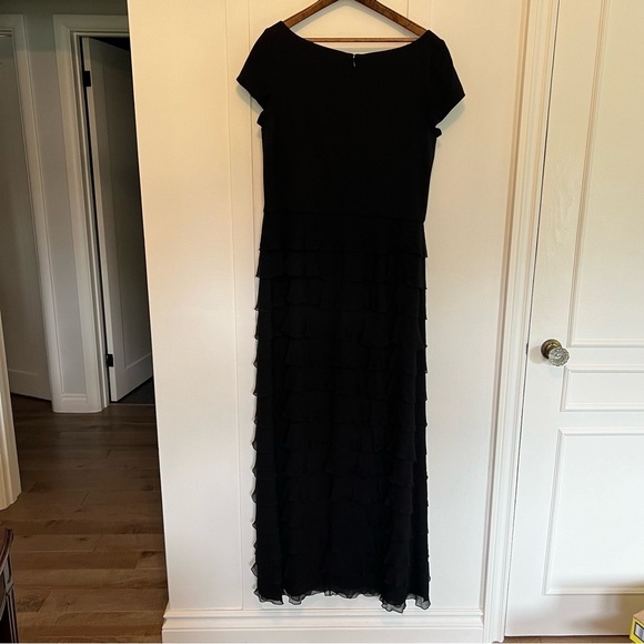 Victoria Women's 14 Black 100% Silk Cap Sleeve Tiered Long Vintage Dress - Picture 6 of 12